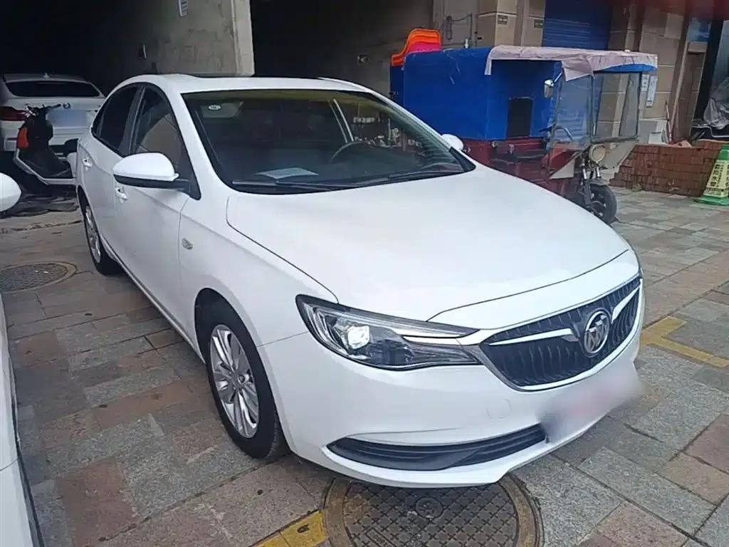 Buick Excelle 2021 Facelift Classic 1.5L Automatic Elite — миниатюра 4