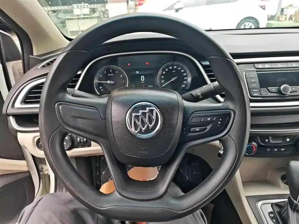 Buick Excelle 2016 15N Automatic Elite — миниатюра 11