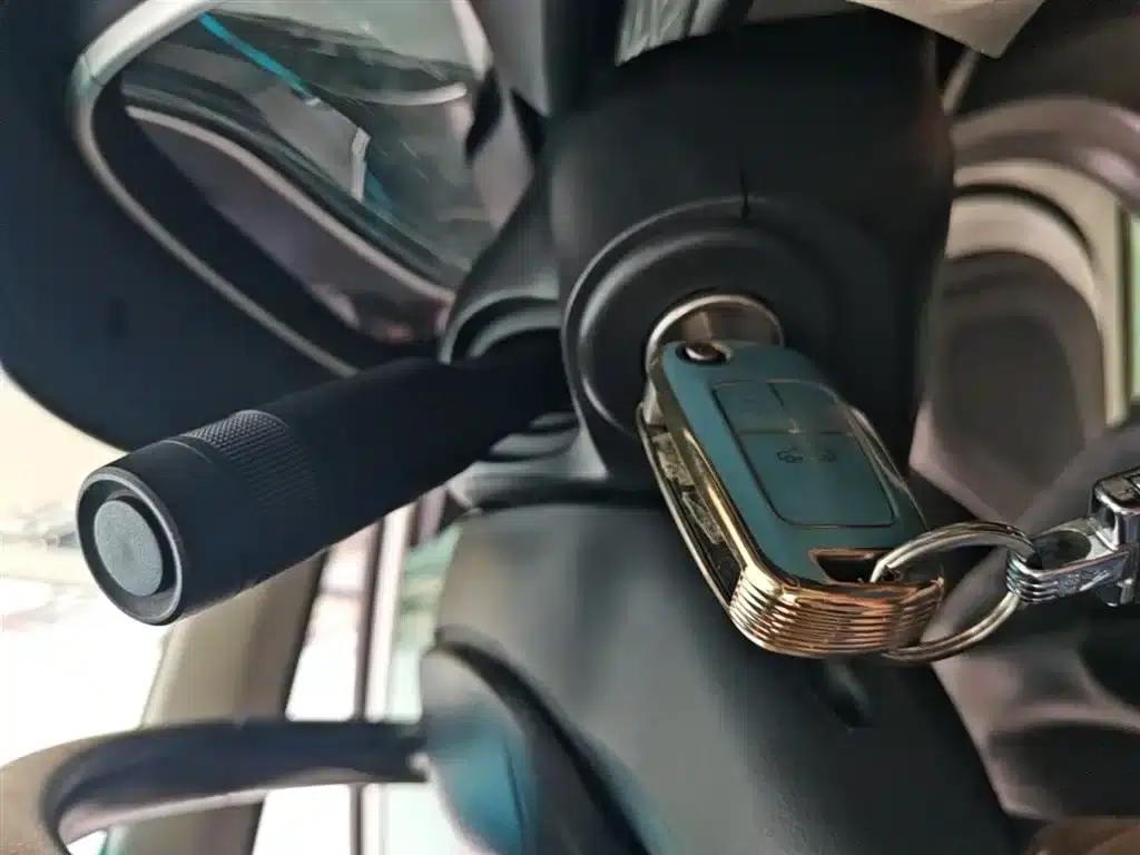 Buick Excelle 2016 15N Automatic Elite — миниатюра 9