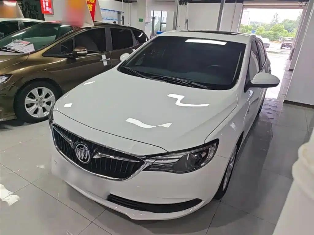 Buick Excelle 2021 Classic 1.5L Automatic Elite — миниатюра 2