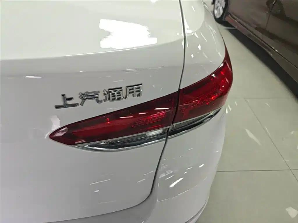 Buick Excelle 2021 Classic 1.5L Automatic Elite — миниатюра 8