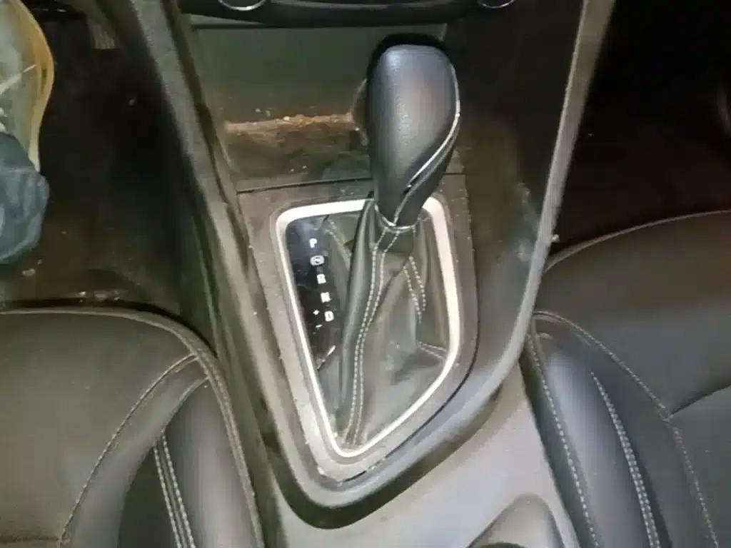 Buick Excelle 2021 Facelift Classic 1.5L Automatic Elite — миниатюра 14