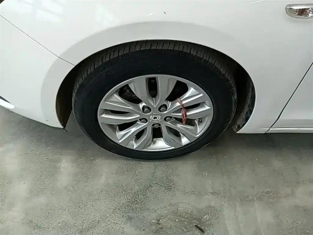 Buick Excelle 2021 Facelift Classic 1.5L Automatic Elite — миниатюра 23