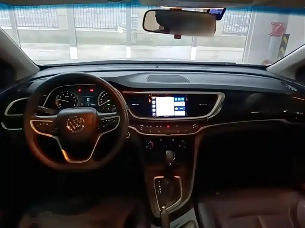 Buick Excelle 2021 Facelift Classic 1.5L Automatic Elite — миниатюра 10