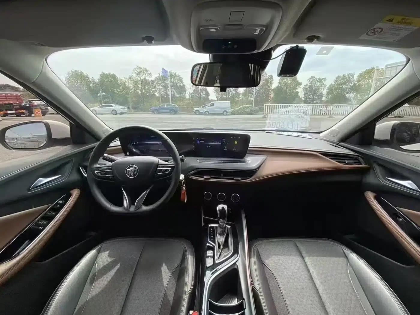 Buick Verano 2020 15T Automatic Entry-Level — миниатюра 4