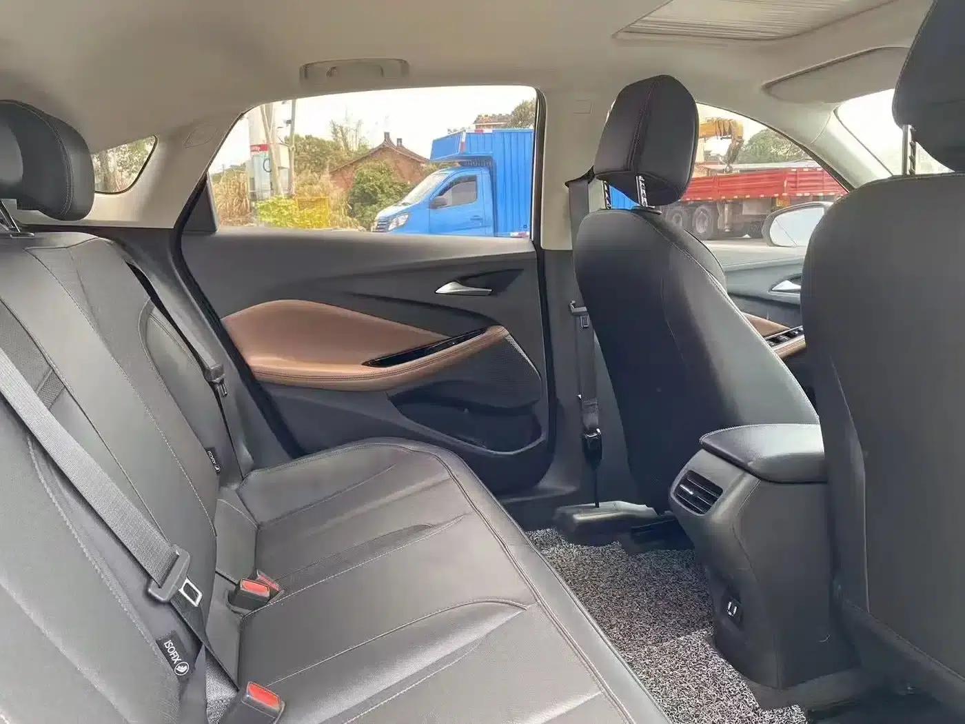 Buick Verano 2020 15T Automatic Entry-Level — миниатюра 6