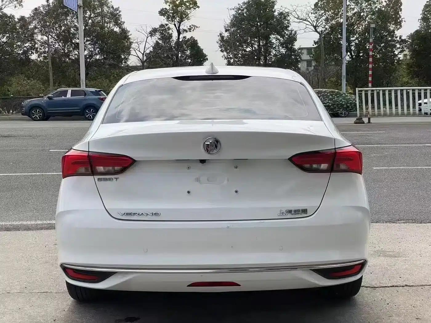 Buick Verano 2020 15T Automatic Entry-Level — миниатюра 8