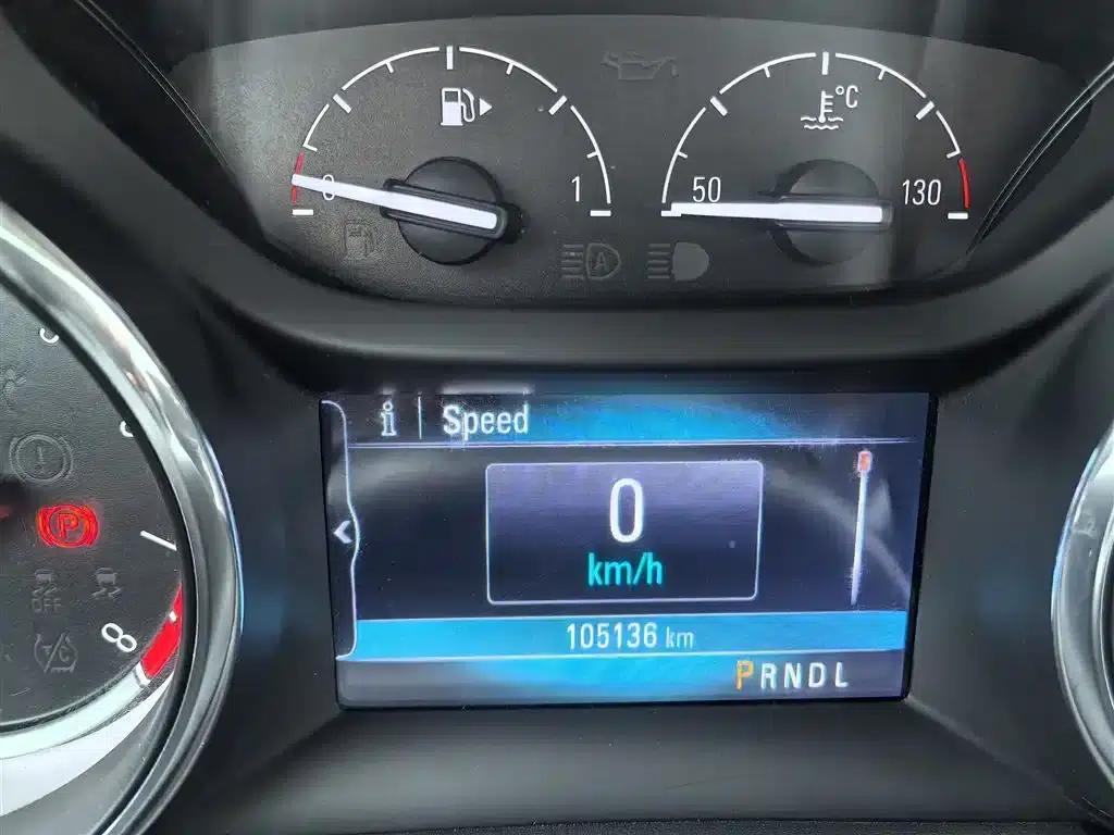 Buick Verano 2018 Sedan 20T Dual-Clutch Leading Edition — миниатюра 6