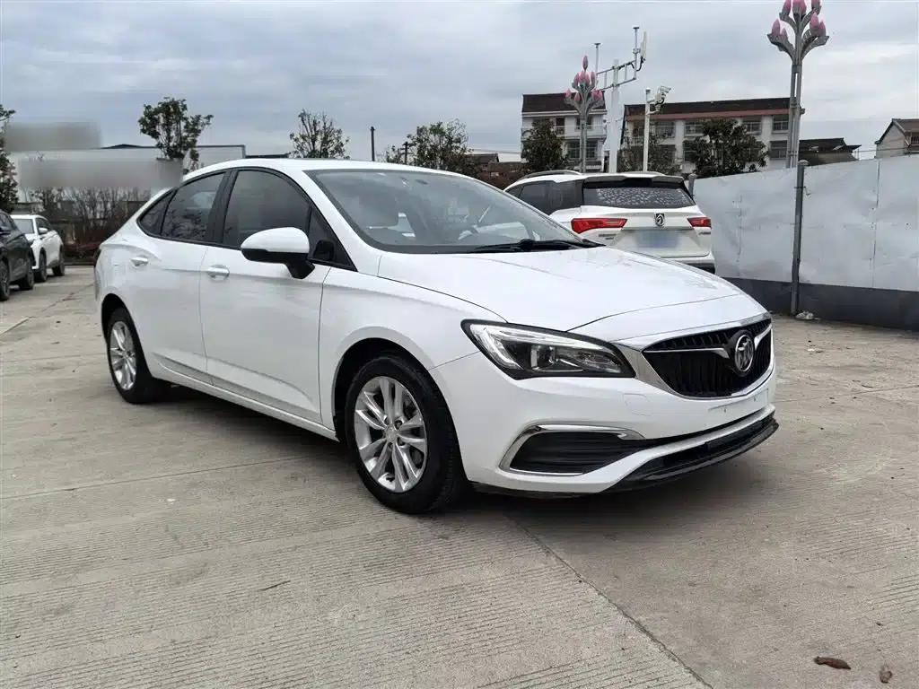 Buick Verano 2018 Sedan 20T Dual-Clutch Leading Edition — миниатюра 9