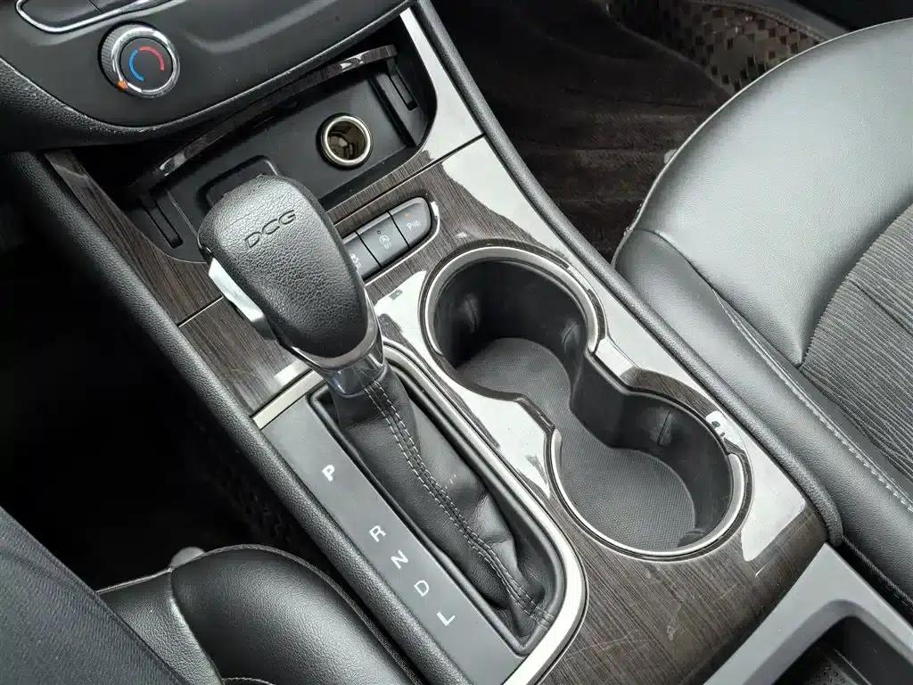 Buick Verano 2018 Sedan 20T Dual-Clutch Leading Edition — миниатюра 10
