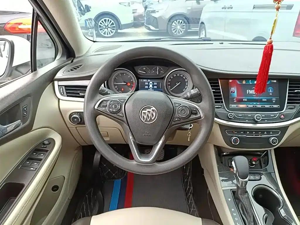 Buick Verano 2017 Sedan 15S Automatic Leading Edition — миниатюра 11