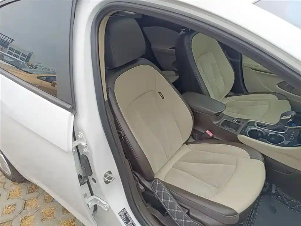 Buick Verano 2017 Sedan 15S Automatic Leading Edition — миниатюра 25