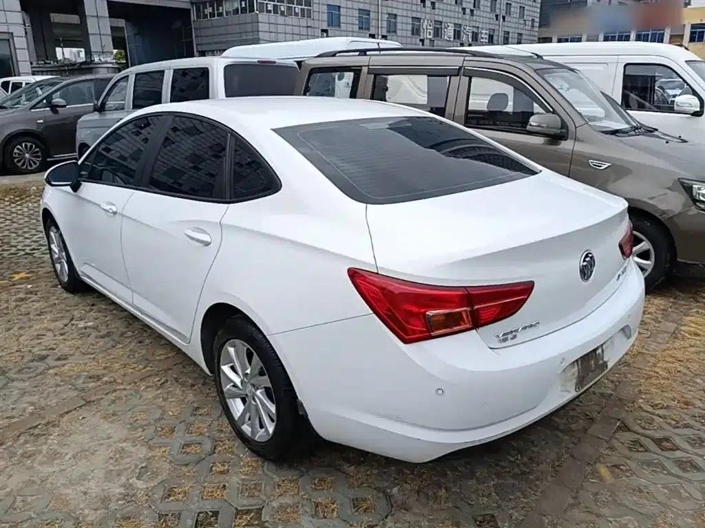 Buick Verano 2017 Sedan 15S Automatic Leading Edition — миниатюра 5