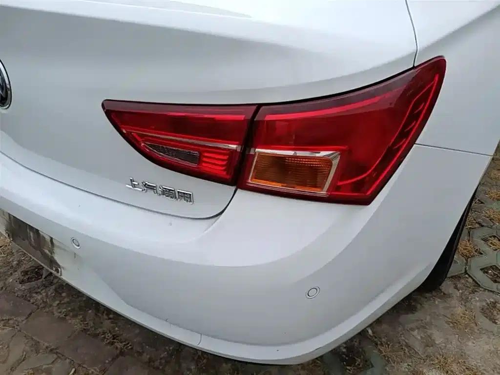 Buick Verano 2017 Sedan 15S Automatic Leading Edition — миниатюра 8