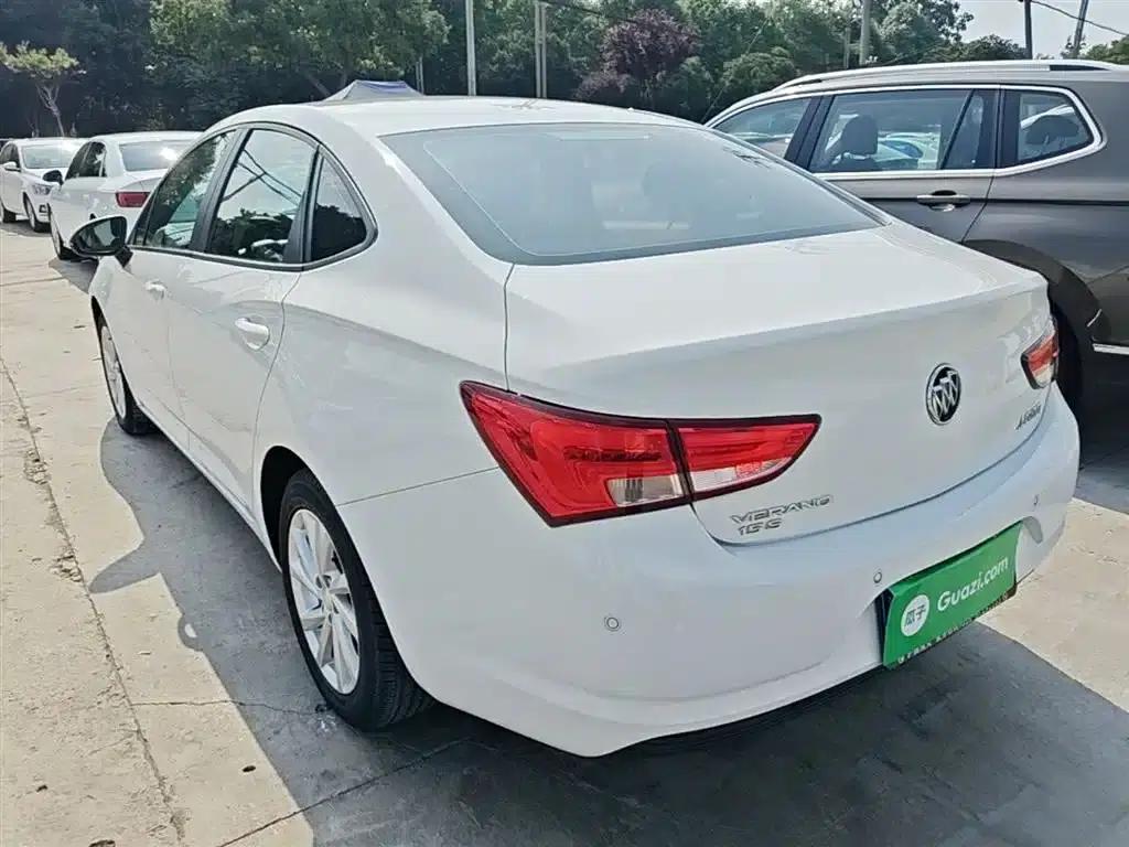 Buick Verano 2018 Sedan 15S Automatic Leading Edition — миниатюра 5