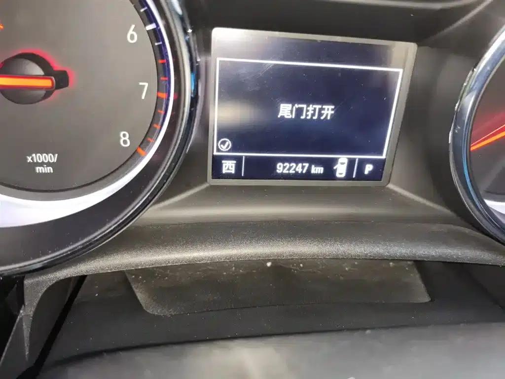 Buick Verano 2018 Hatchback GS 20T Dual-Clutch Leading Edition — миниатюра 5