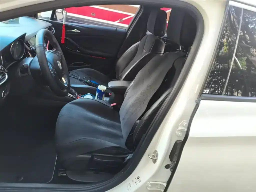 Buick Verano 2018 Hatchback GS 20T Dual-Clutch Leading Edition — миниатюра 8