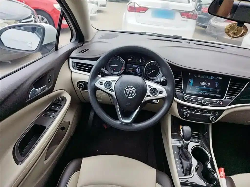 Buick Verano 2017 Sedan 15S Automatic Leading Edition — миниатюра 11