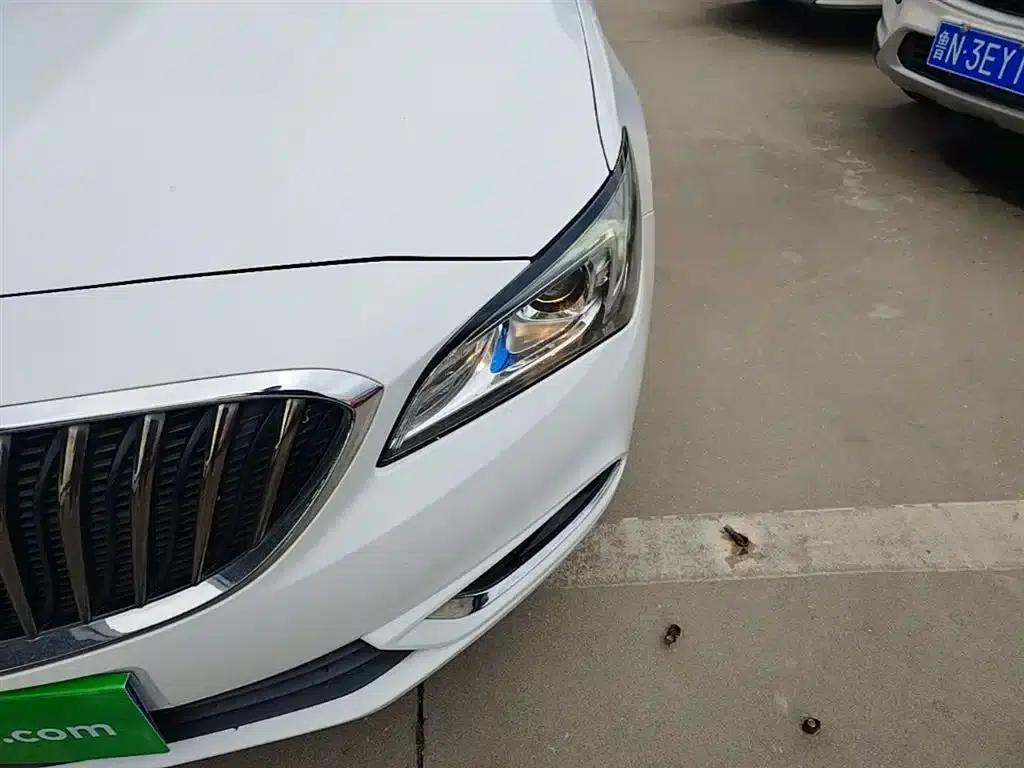 Buick Verano 2017 Sedan 15S Automatic Leading Edition — миниатюра 24