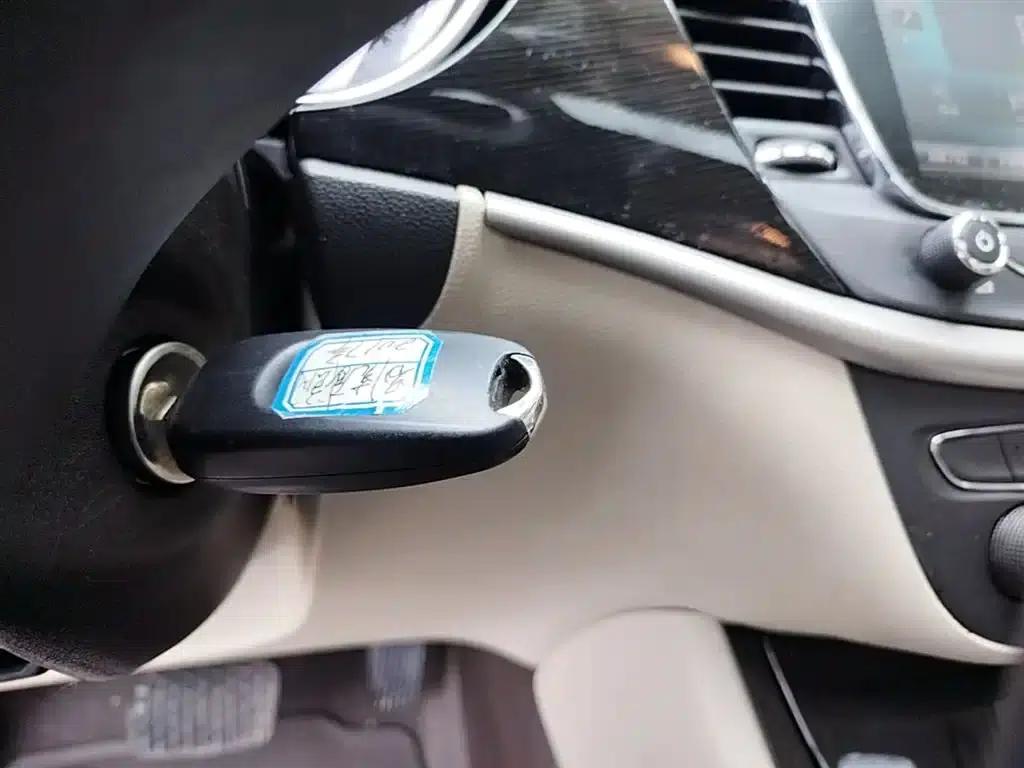 Buick Verano 2017 Sedan 15S Automatic Leading Edition — миниатюра 9