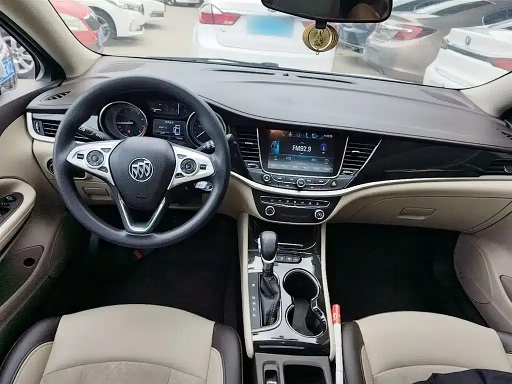 Buick Verano 2017 Sedan 15S Automatic Leading Edition — миниатюра 10