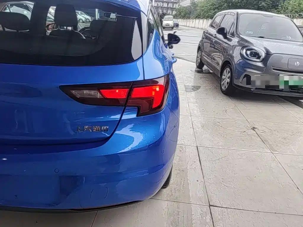 Buick Verano 2016 Hatchback 15S Automatic Entry-Level — миниатюра 8