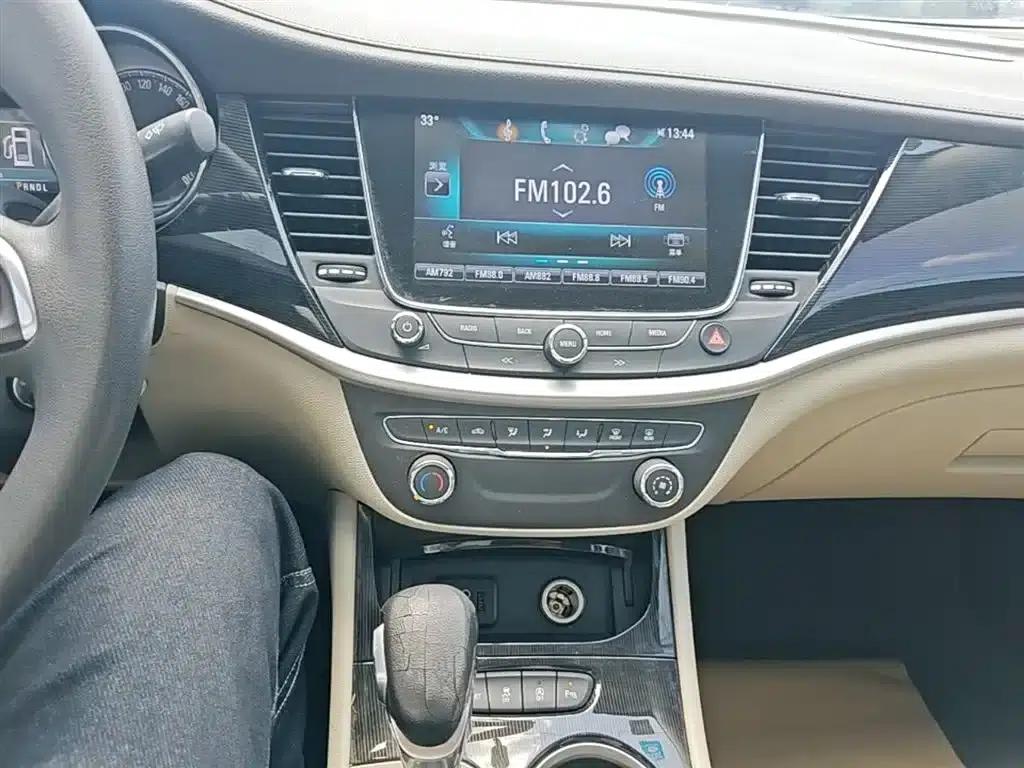Buick Verano 2017 Sedan 15S Automatic Leading Edition — миниатюра 13
