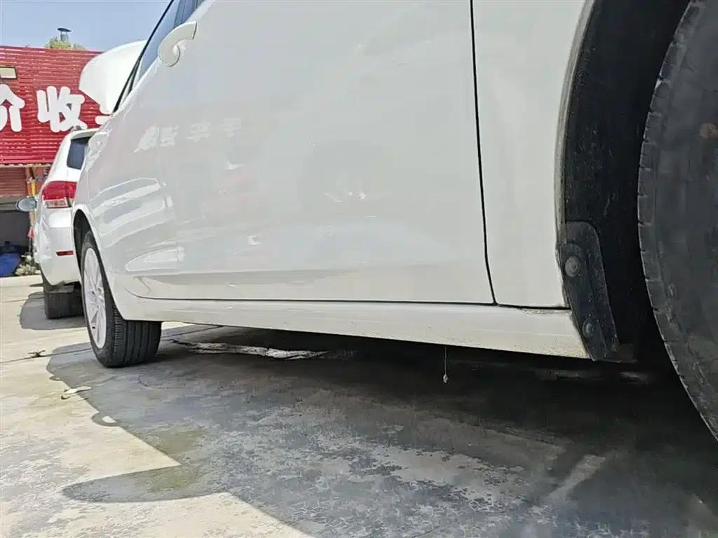 Buick Verano 2017 Sedan 15S Automatic Leading Edition — миниатюра 21