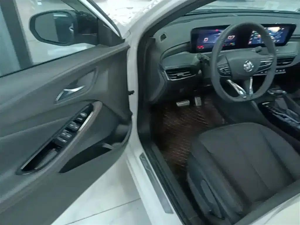 2023 Buick Verano Pro GS Hunter Edition — миниатюра 16