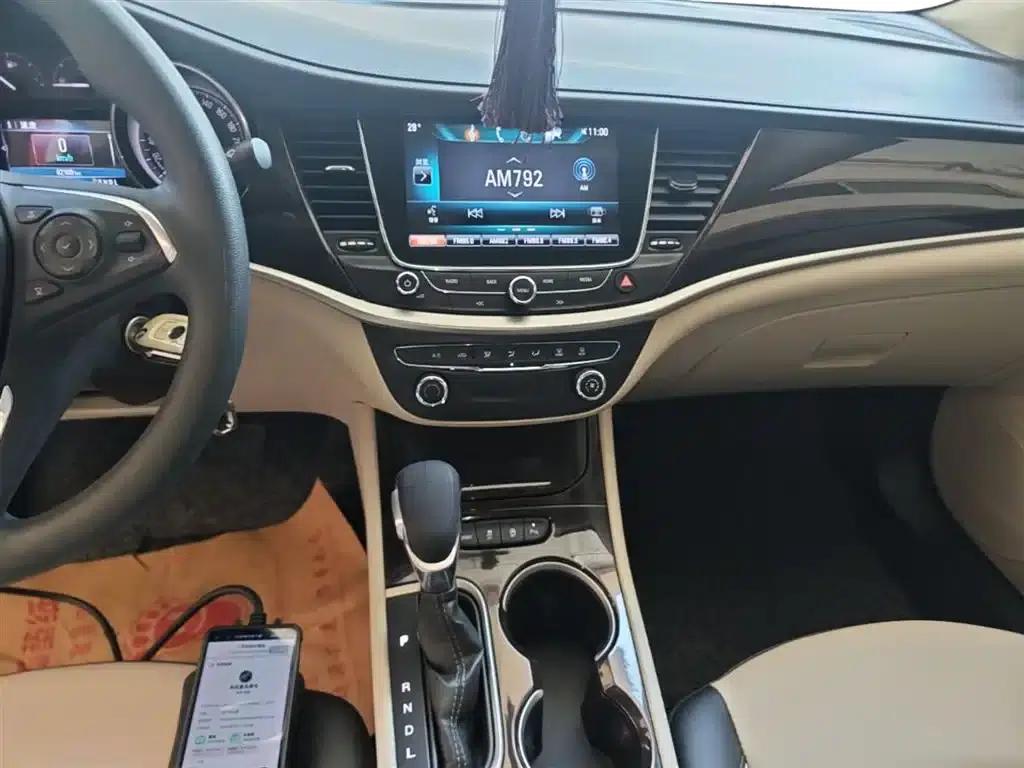 Buick Verano 2018 Sedan 15S Automatic Leading Edition — миниатюра 13