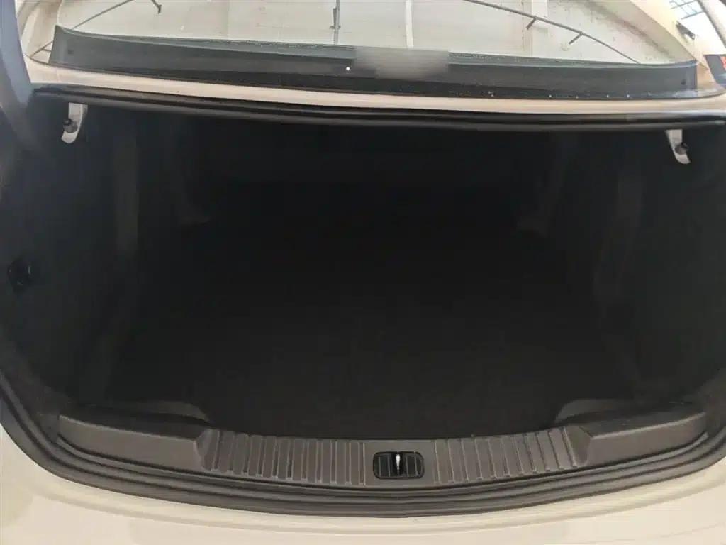 Buick Verano 2018 Sedan 15S Automatic Leading Edition — миниатюра 19