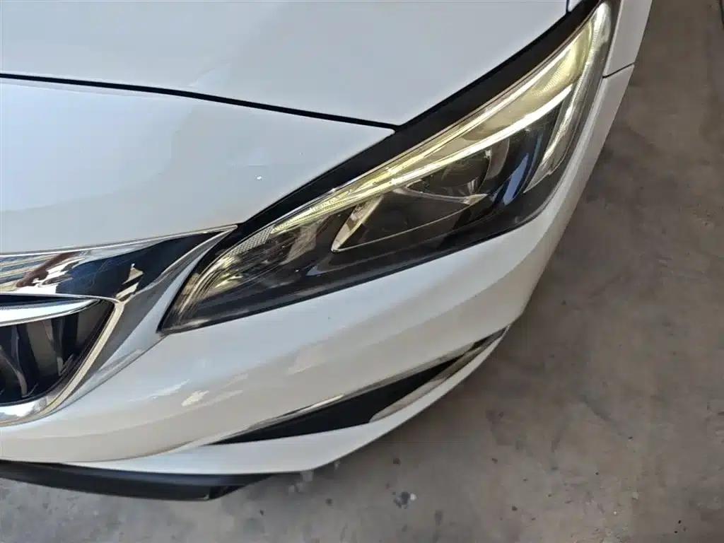 Buick Verano 2018 Sedan 15S Automatic Leading Edition — миниатюра 24
