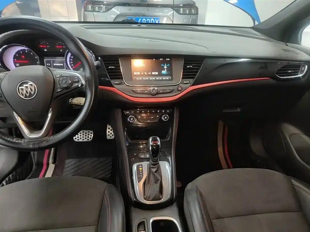 Buick Verano 2016 Hatchback GS 20T Dual-Clutch Sport — миниатюра 13