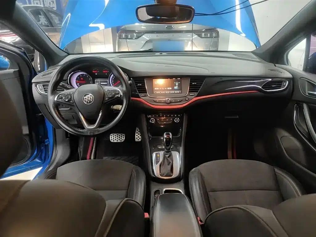 Buick Verano 2016 Hatchback GS 20T Dual-Clutch Sport — миниатюра 10