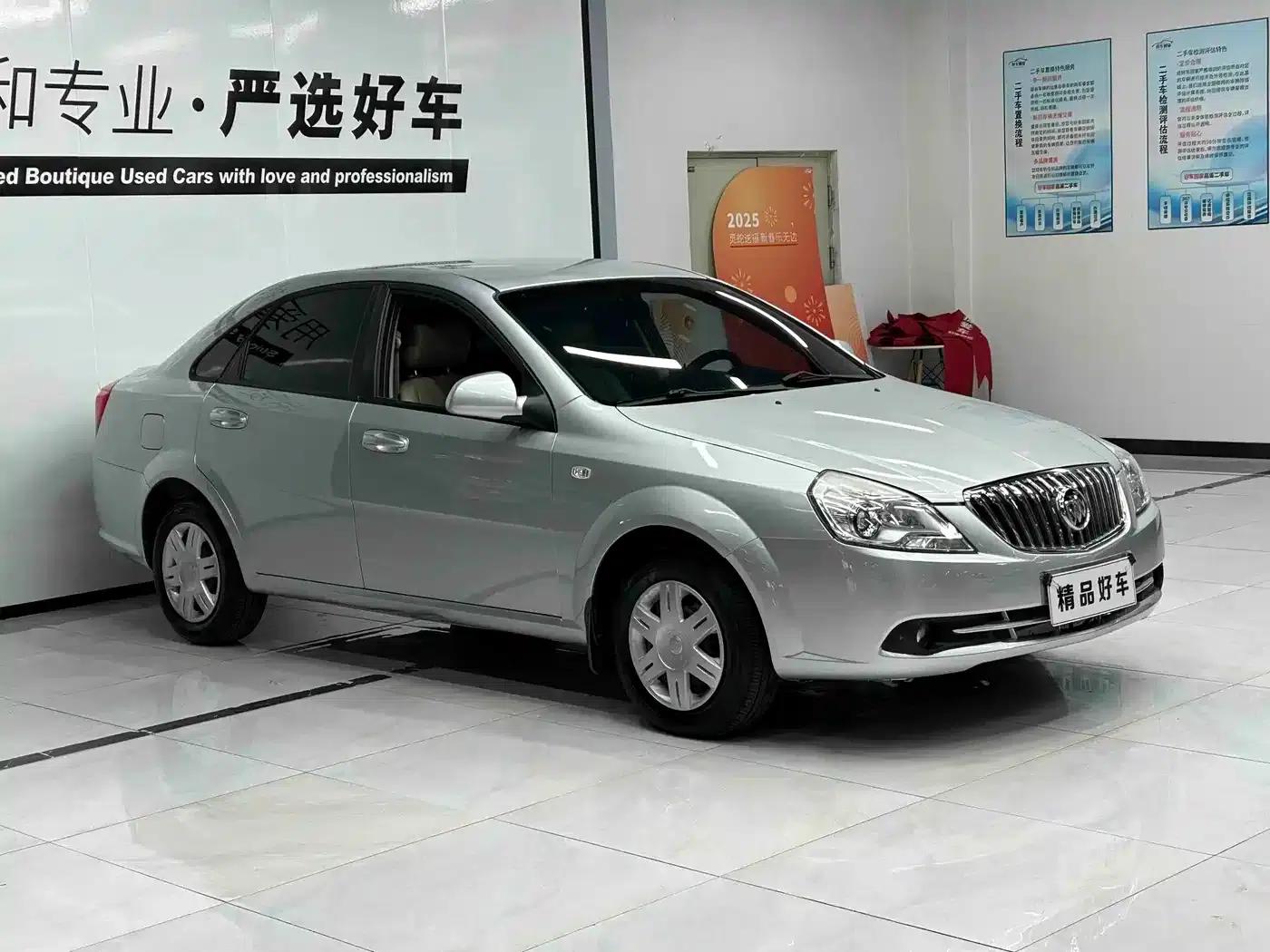 Buick Excelle 2013 1.5L Automatic Classic — миниатюра 3
