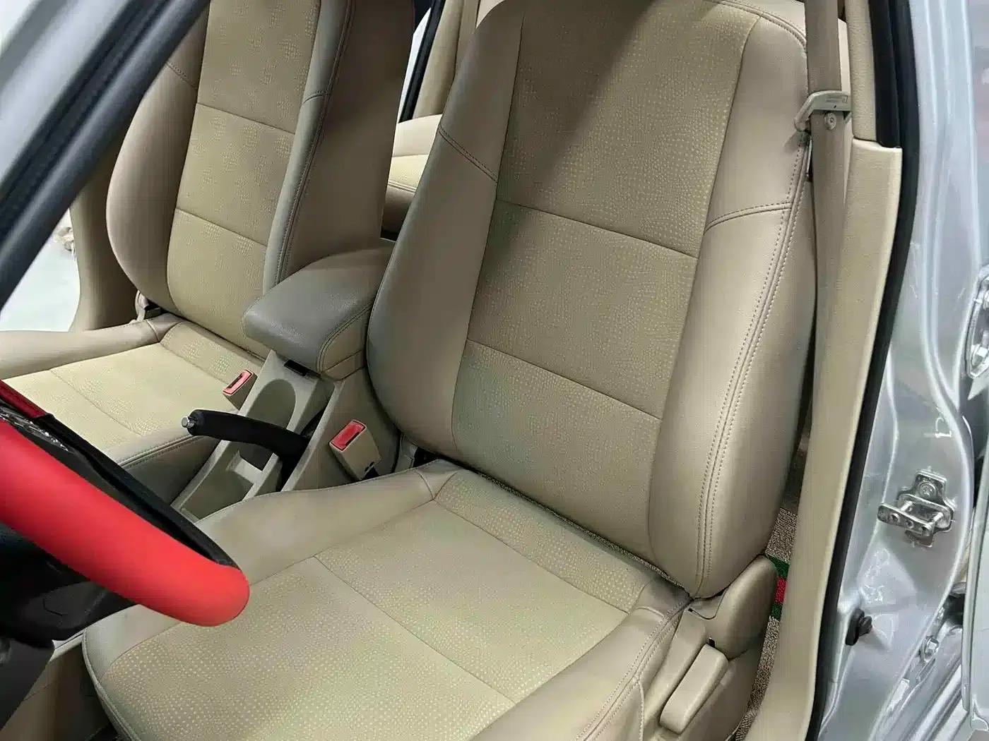 Buick Excelle 2013 1.5L Automatic Classic — миниатюра 10