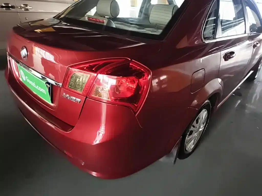 Buick Excelle 2015 1.5L Automatic Classic — миниатюра 8