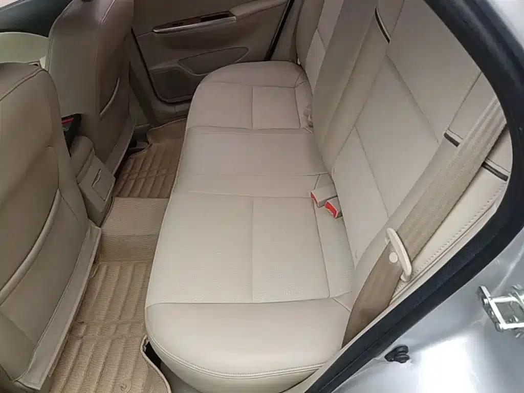 Buick Excelle 2015 1.5L Automatic Classic — миниатюра 17