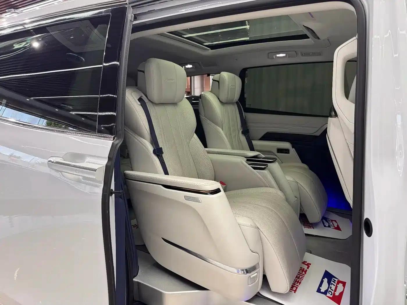Century 2023 2.0T Six-Seat Luxury Edition — миниатюра 22