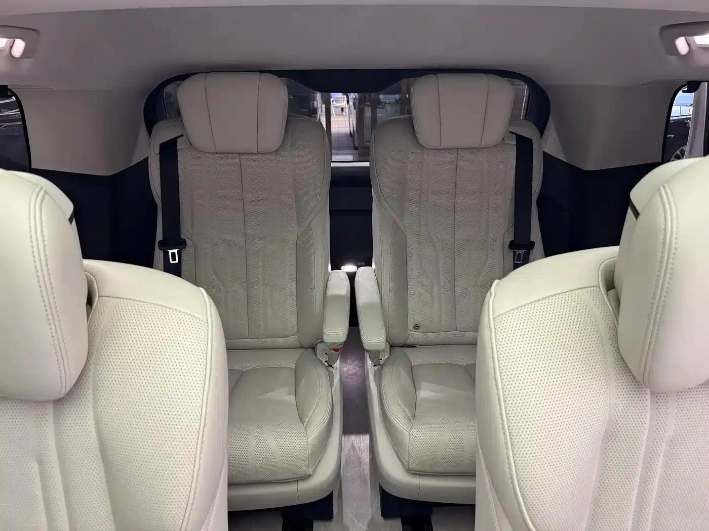 Century 2023 2.0T Six-Seat Luxury Edition — миниатюра 9