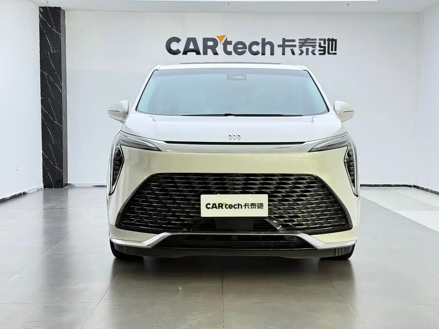 Century 2025 2.0T 7-Seat Luxury Edition — миниатюра 2