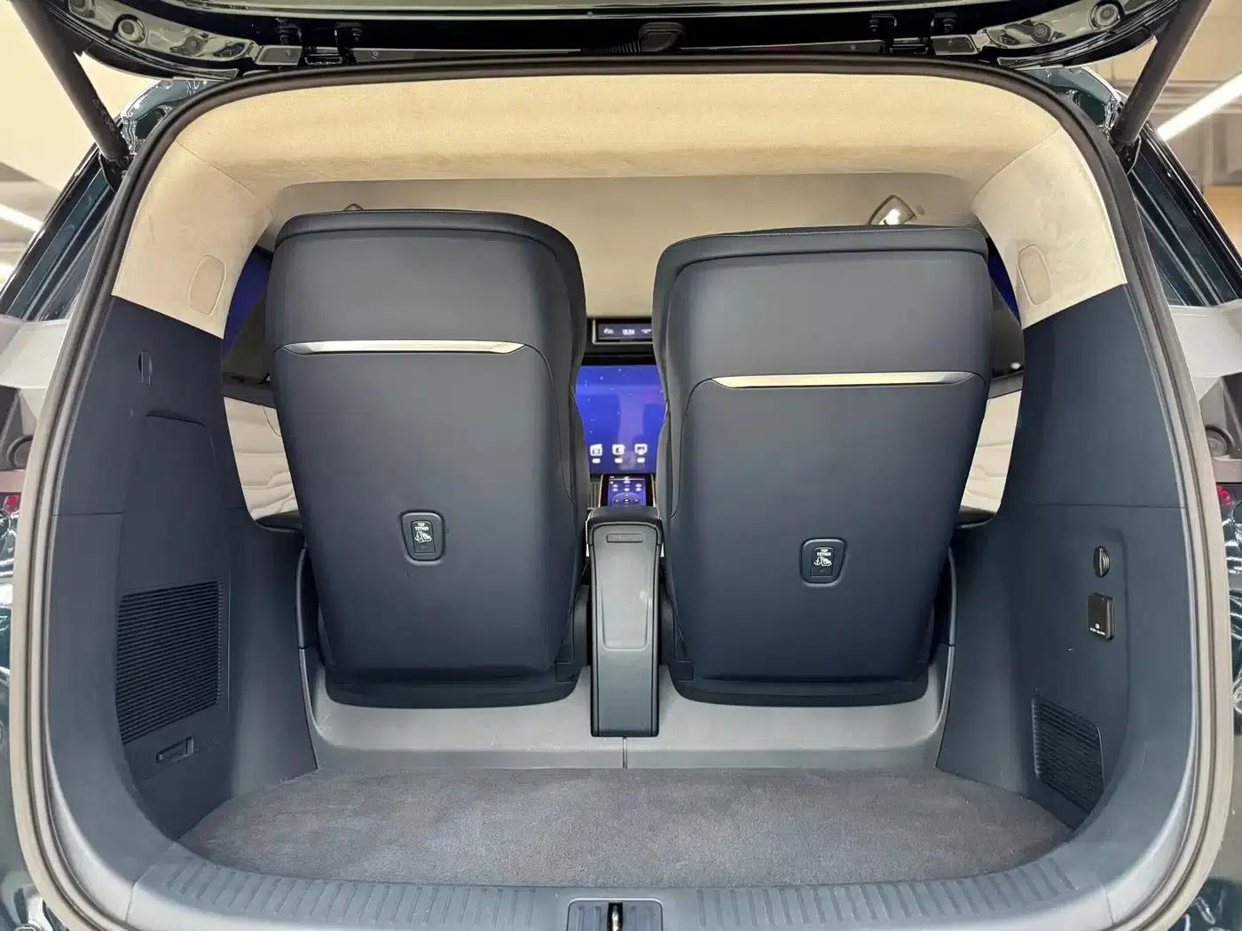 Century 2023 2.0T Four-Seat Private Edition — миниатюра 17