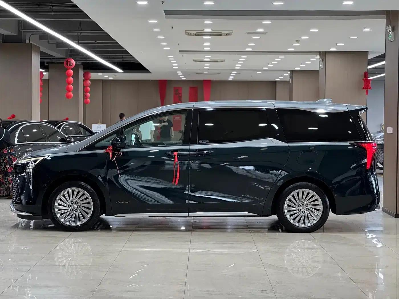 Century 2023 2.0T Four-Seat Private Edition — миниатюра 3