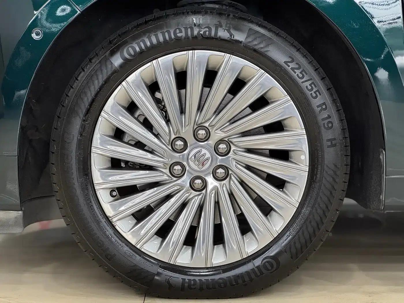 Century 2023 2.0T Four-Seat Private Edition — миниатюра 25