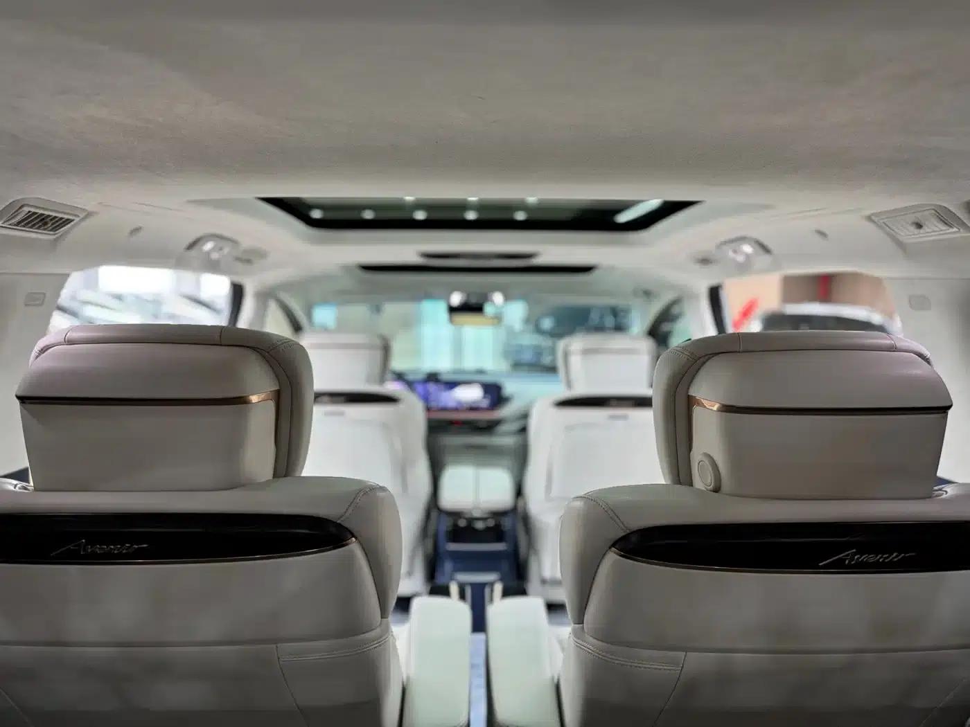 Century 2023 2.0T 7-Seat Luxury Edition — миниатюра 18