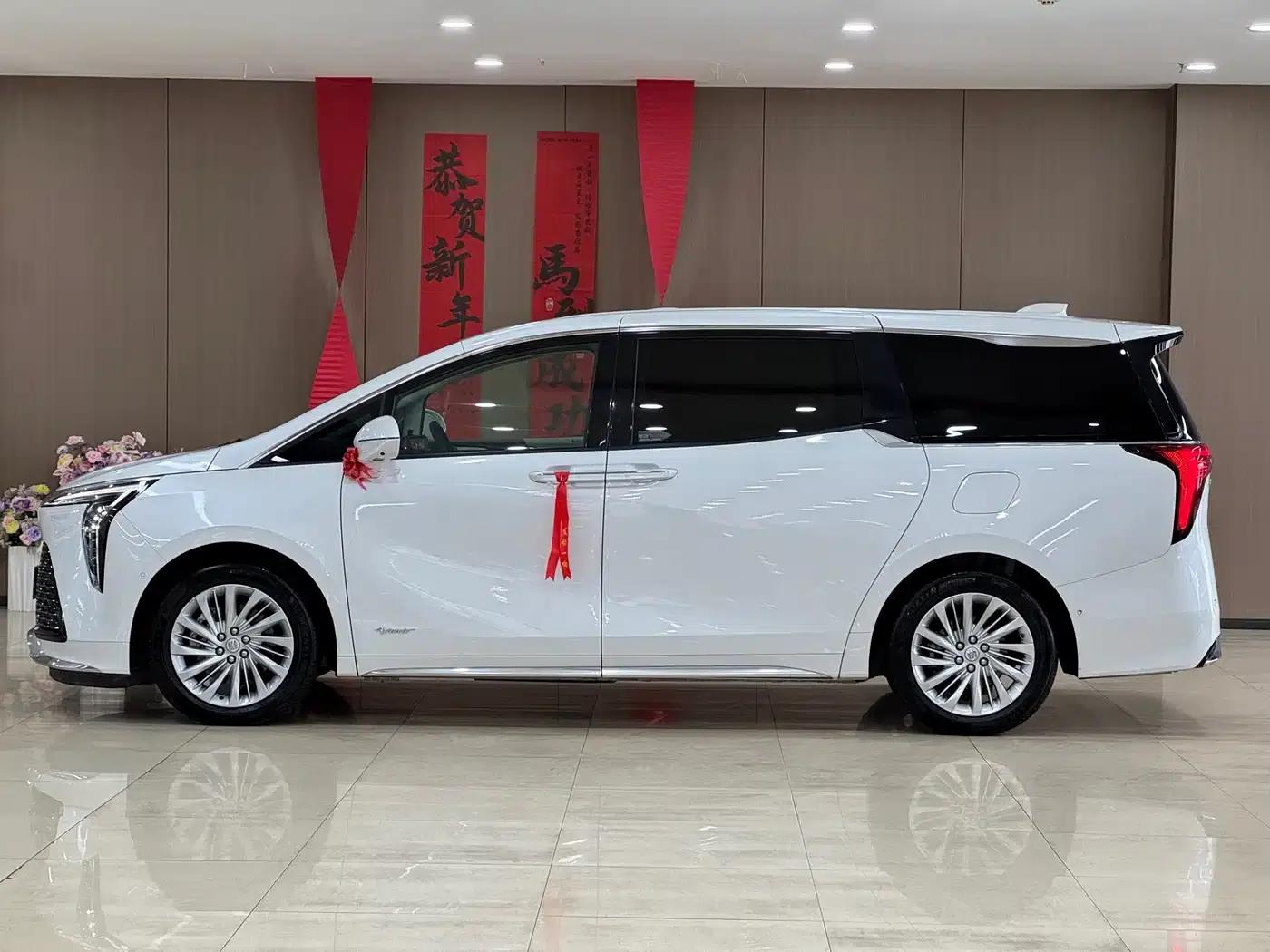 Century 2023 2.0T 7-Seat Luxury Edition — миниатюра 3