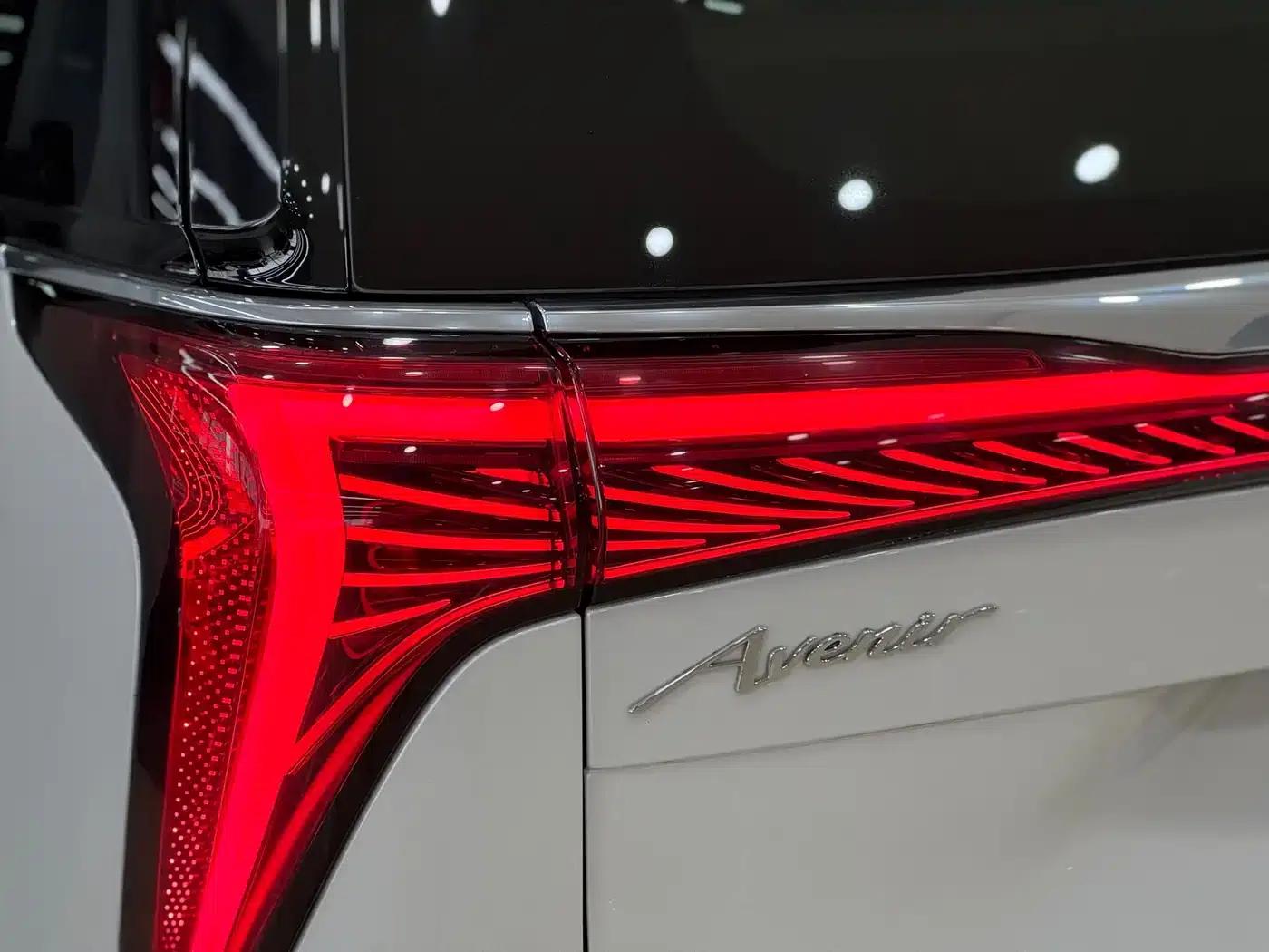 Century 2023 2.0T 7-Seat Luxury Edition — миниатюра 22