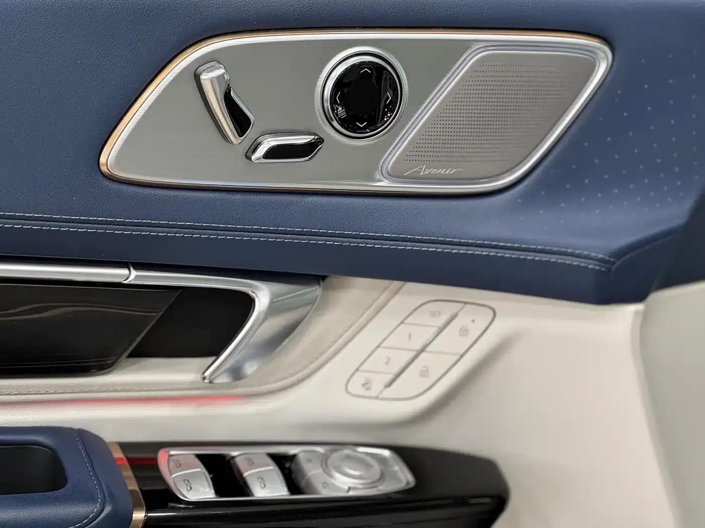 Century 2023 2.0T 7-Seat Luxury Edition — миниатюра 7