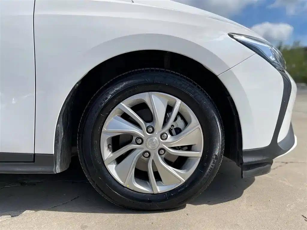 Buick Velite 6 2022 Plug-in Hybrid Connected Sharing Model — миниатюра 9