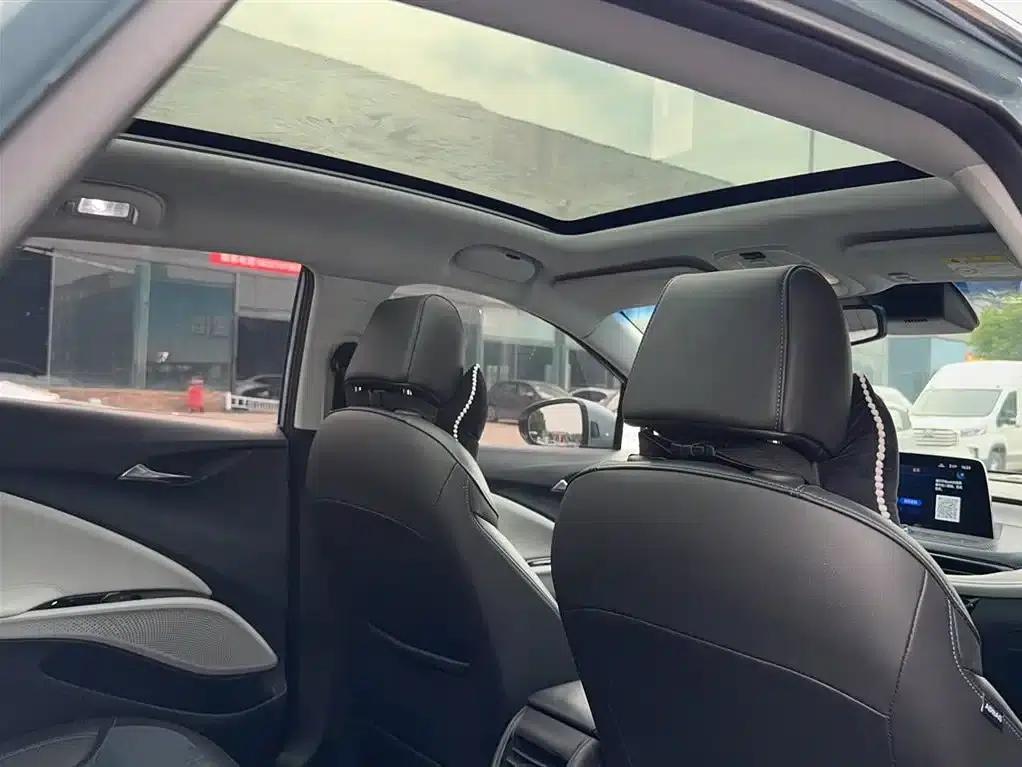 Buick Velite 6 2020 Plug-in Hybrid Connected Smart Edition — миниатюра 6